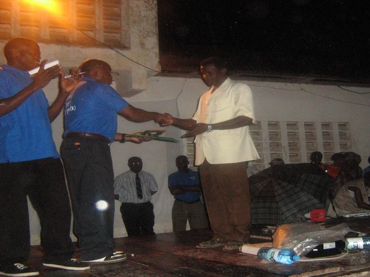 Djia sai se a ten da Alcalde Palea ondolo ku uan sombolo Djisu